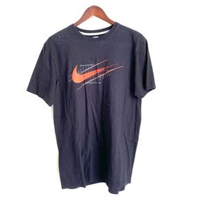 NIKE Mens Medium Black Orange Swoosh Short Sleeve T-Shirt DD8